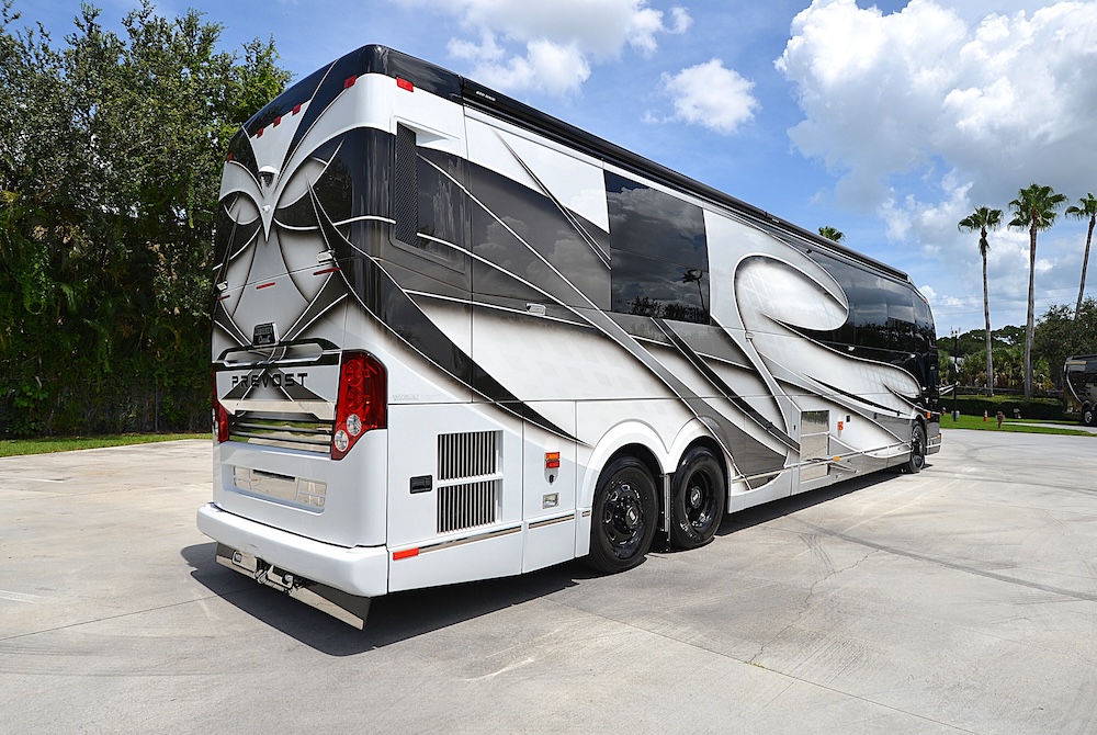 2017 Prevost Liberty H3-45 For Sale