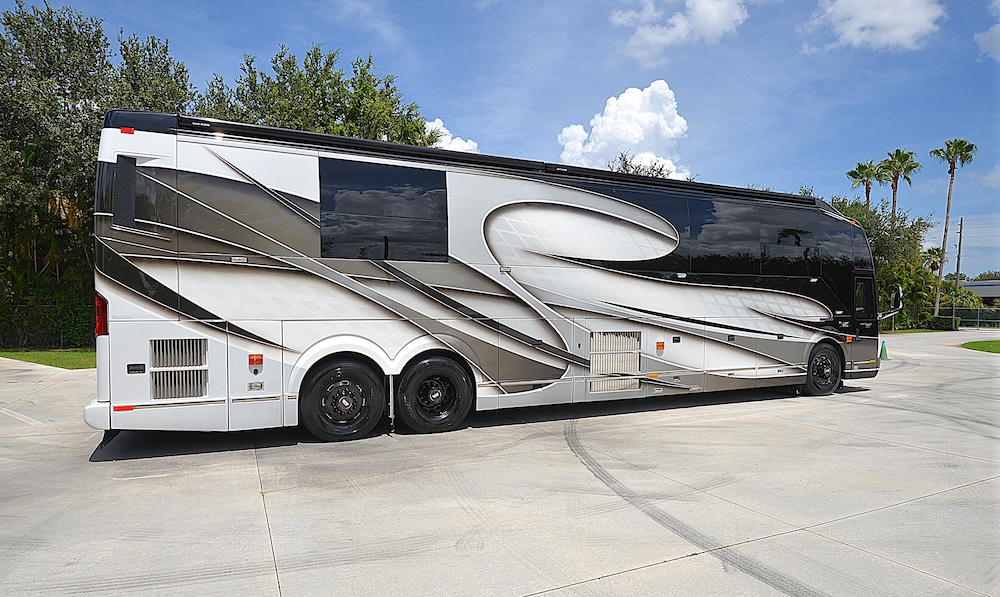 2017 Prevost Liberty H3-45 For Sale