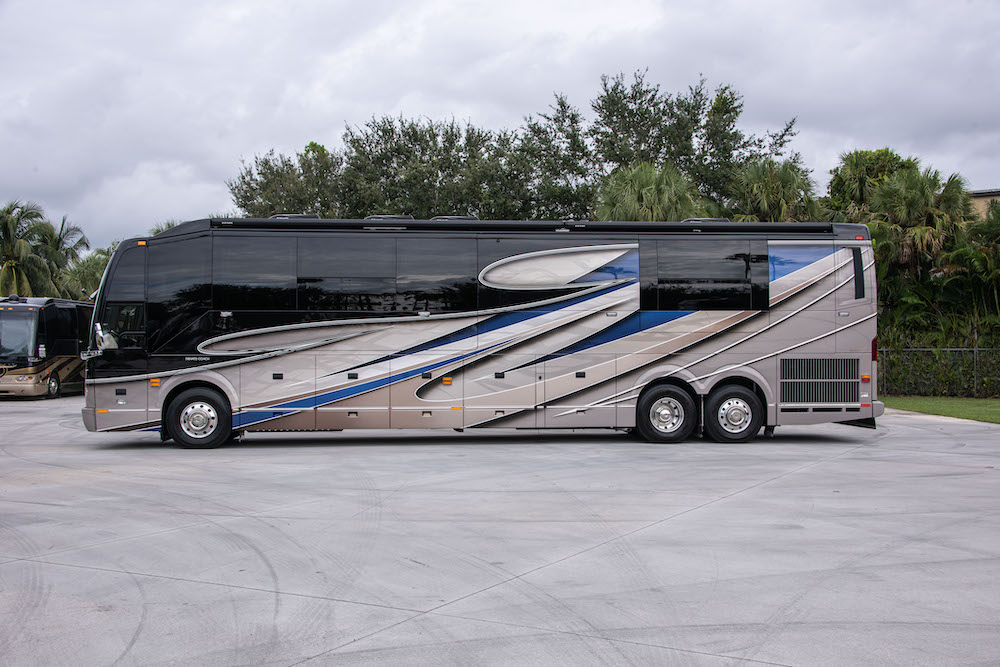 2017 Prevost Liberty H3-45 For Sale