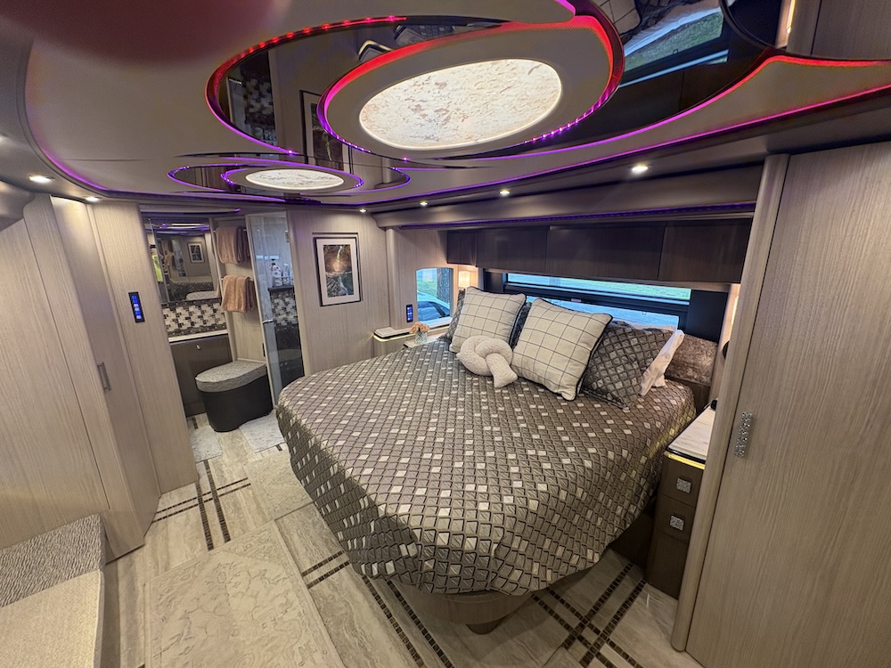 2017 Prevost Marathon H3-45 For Sale