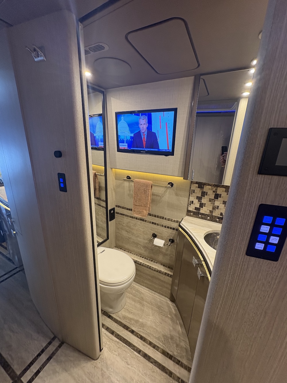 2017 Prevost Marathon H3-45 For Sale