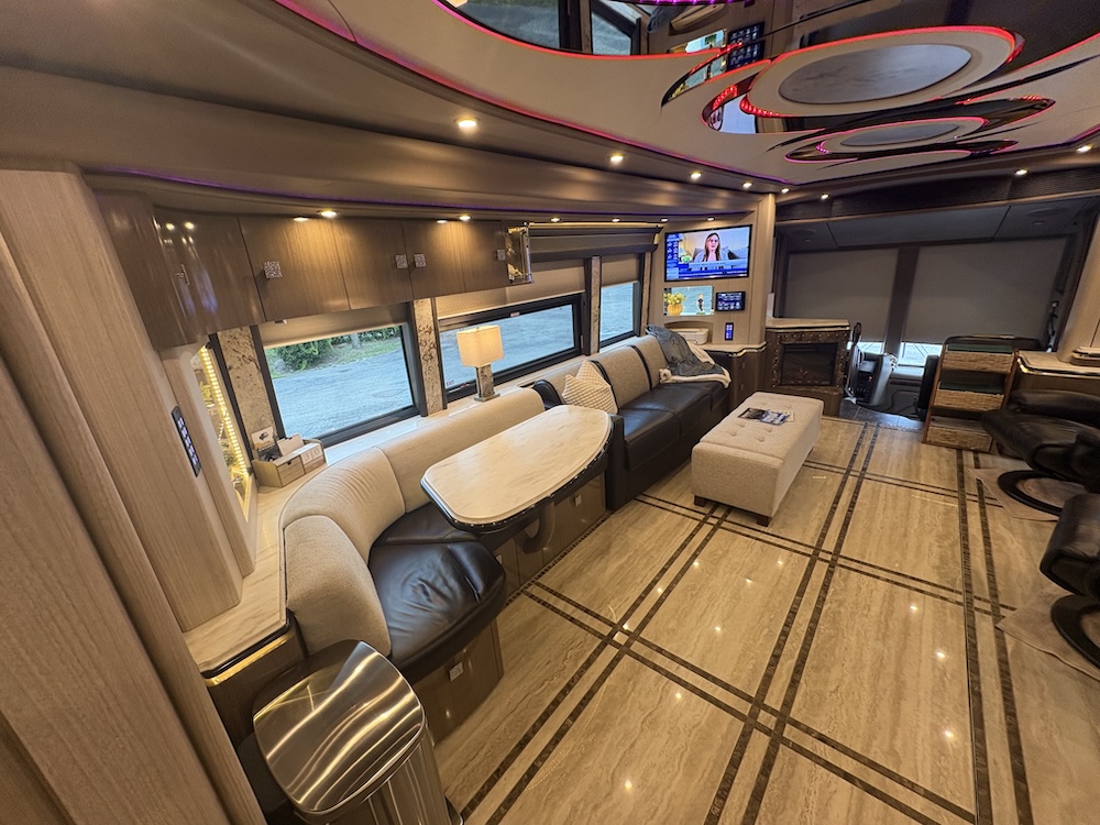 2017 Prevost Marathon H3-45 For Sale