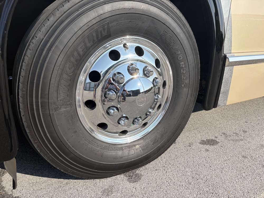 2017 Prevost Marathon H3-45 For Sale
