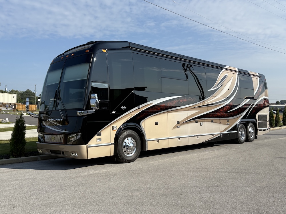2017 Prevost Marathon H3-45 For Sale