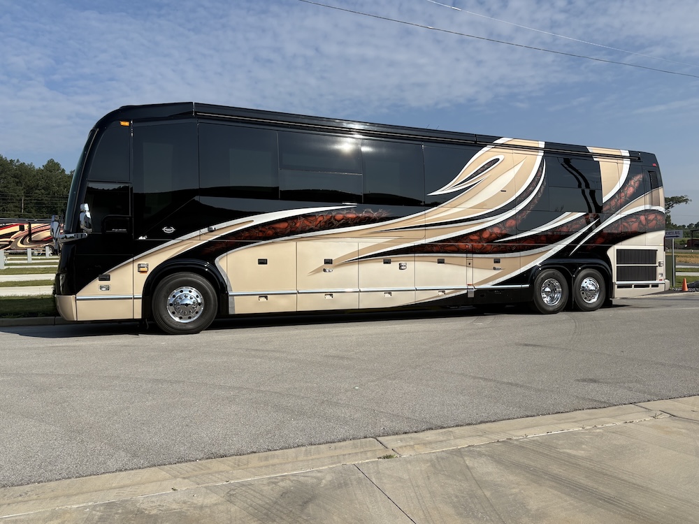 2017 Prevost Marathon H3-45 For Sale
