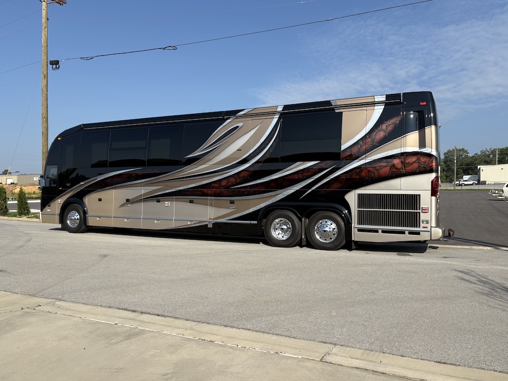 2017 Prevost Marathon H3-45 For Sale