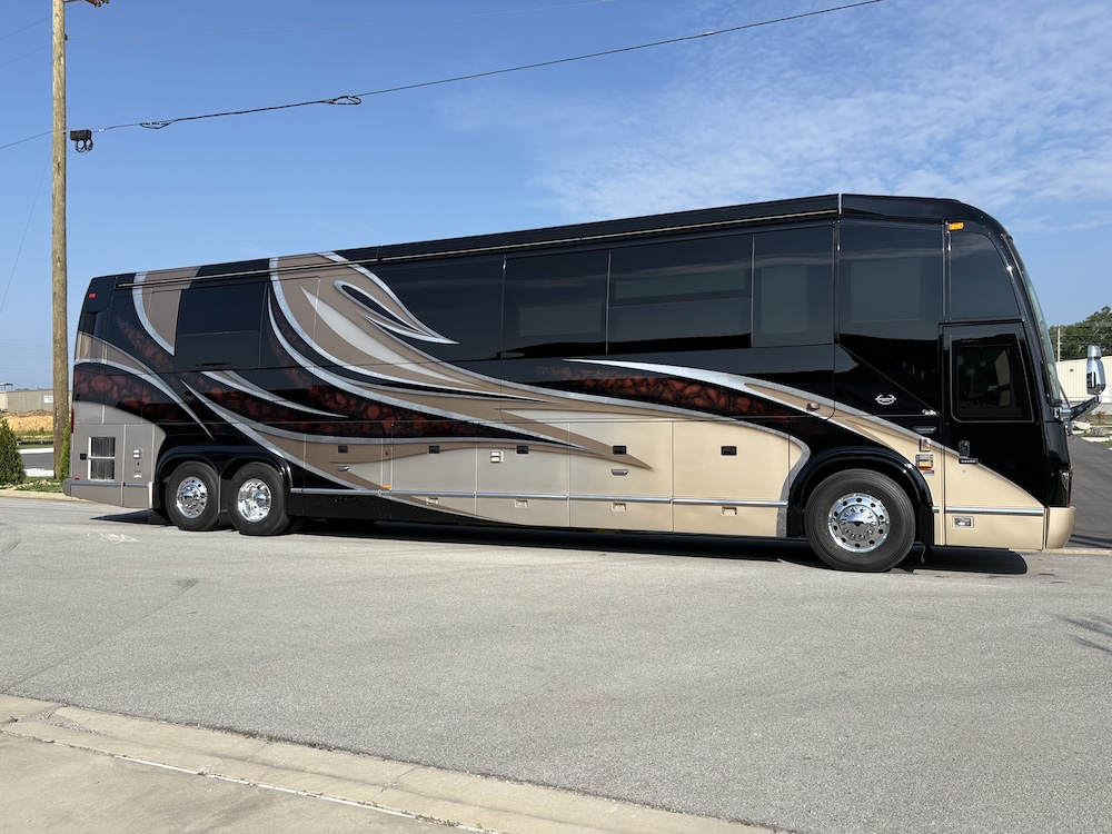 2017 Prevost Marathon H3-45 For Sale