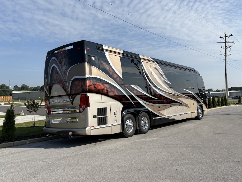 2017 Prevost Marathon H3-45 For Sale