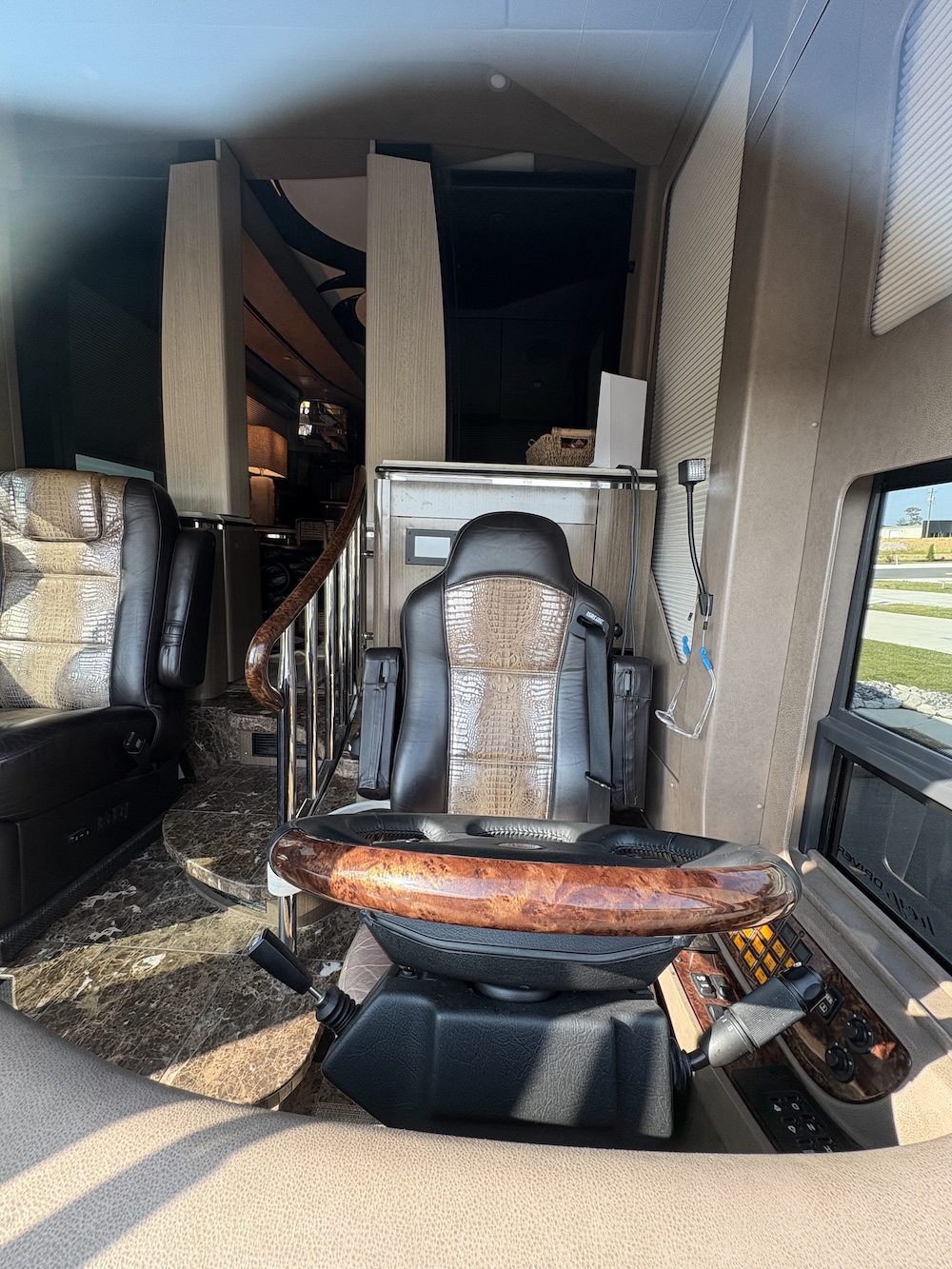 2017 Prevost Marathon H3-45 For Sale