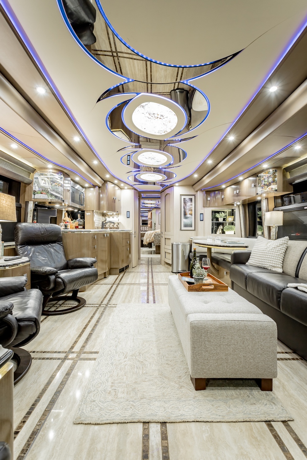 2017 Prevost Marathon  H3-45 For Sale