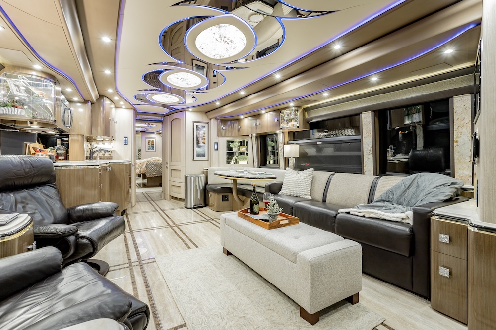 2017 Prevost Marathon  H3-45 For Sale