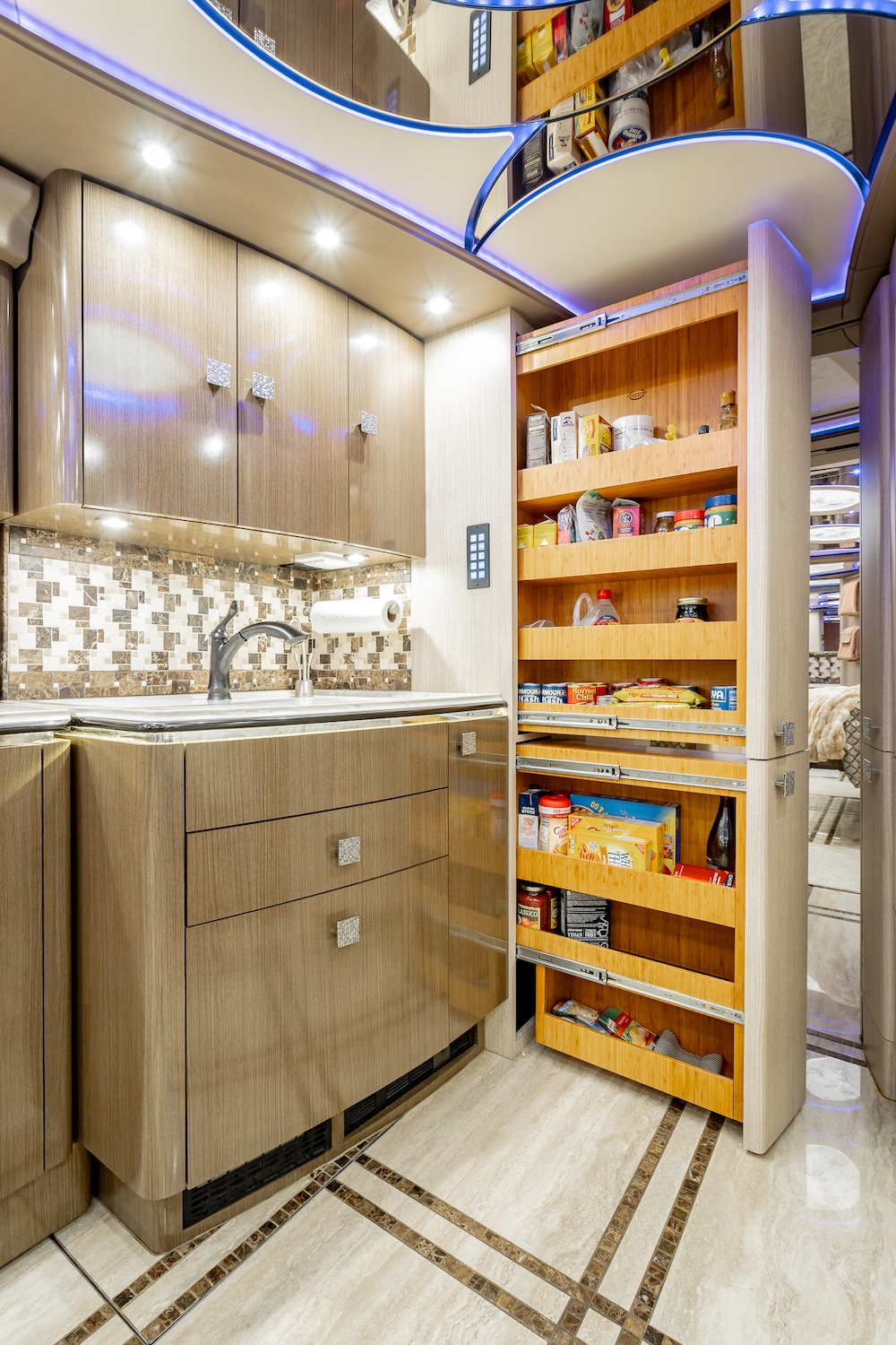 2017 Prevost Marathon  H3-45 For Sale