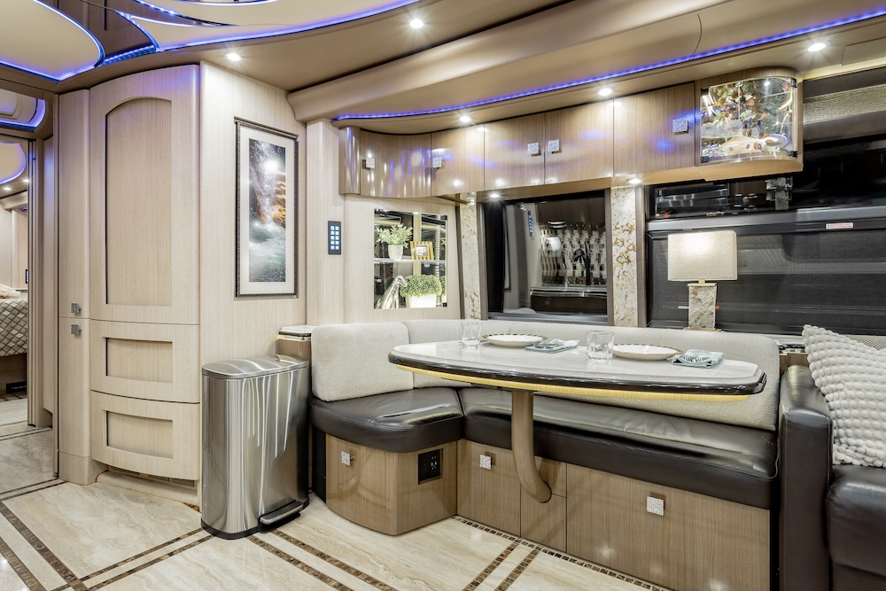 2017 Prevost Marathon  H3-45 For Sale