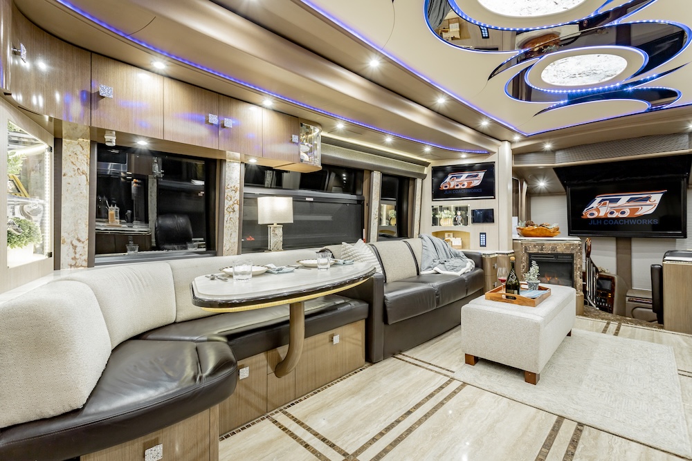 2017 Prevost Marathon  H3-45 For Sale