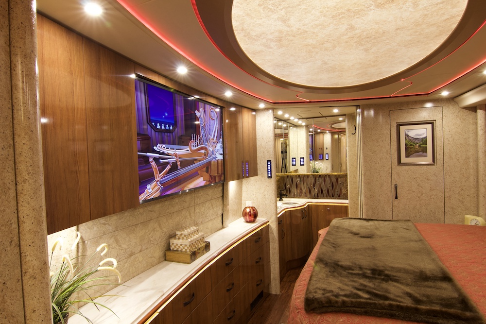 2017 Prevost Marathon H3-45 For Sale