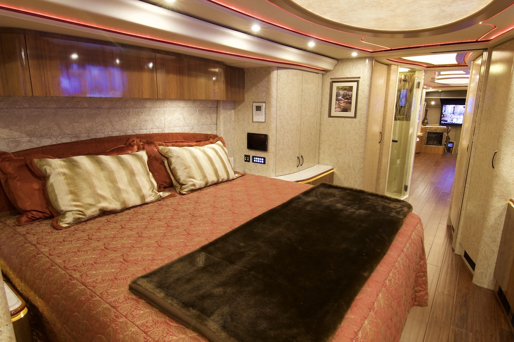2017 Prevost Marathon H3-45 For Sale