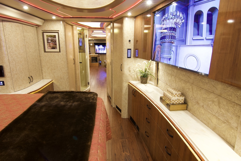 2017 Prevost Marathon H3-45 For Sale