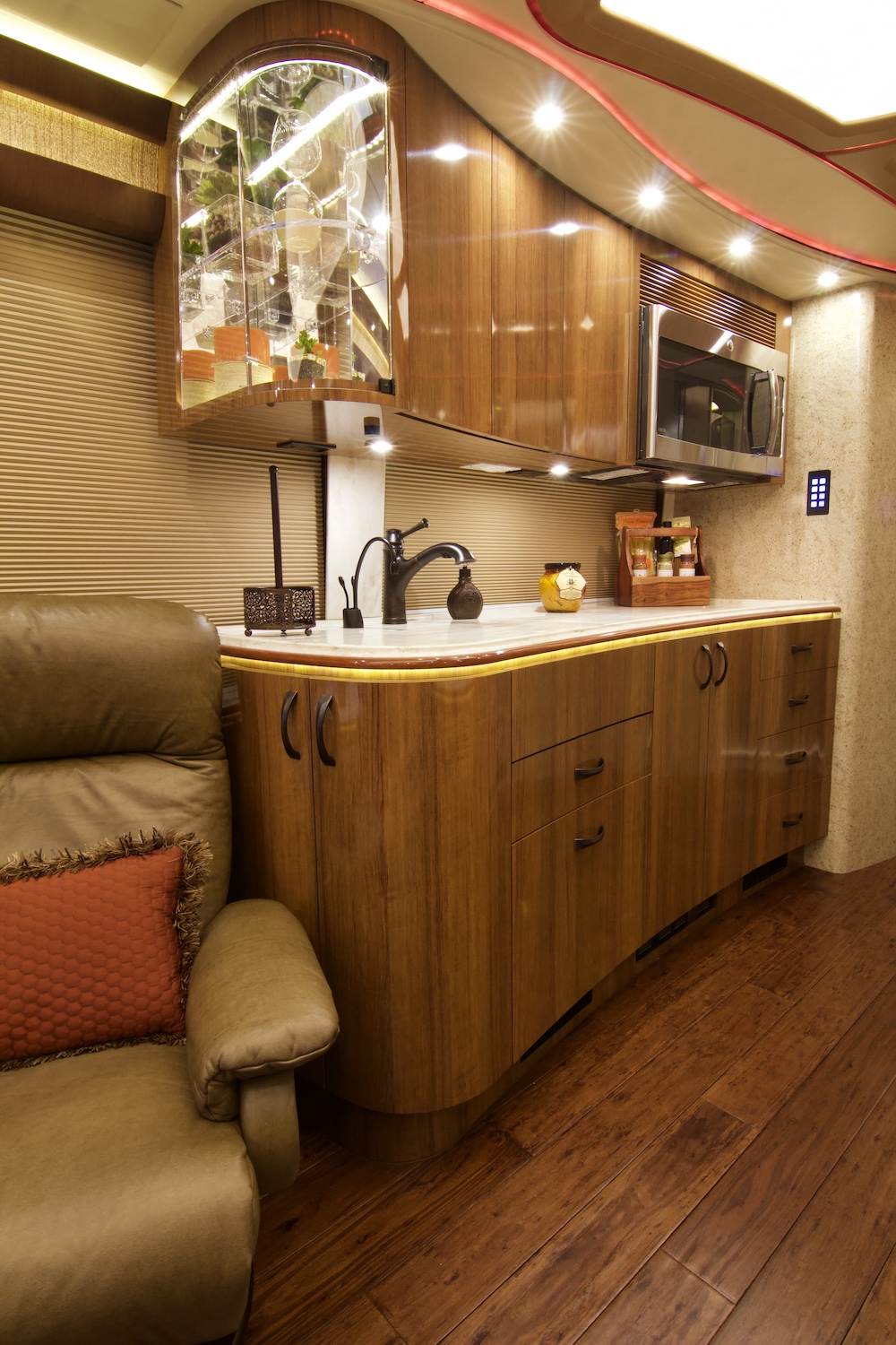 2017 Prevost Marathon H3-45 For Sale