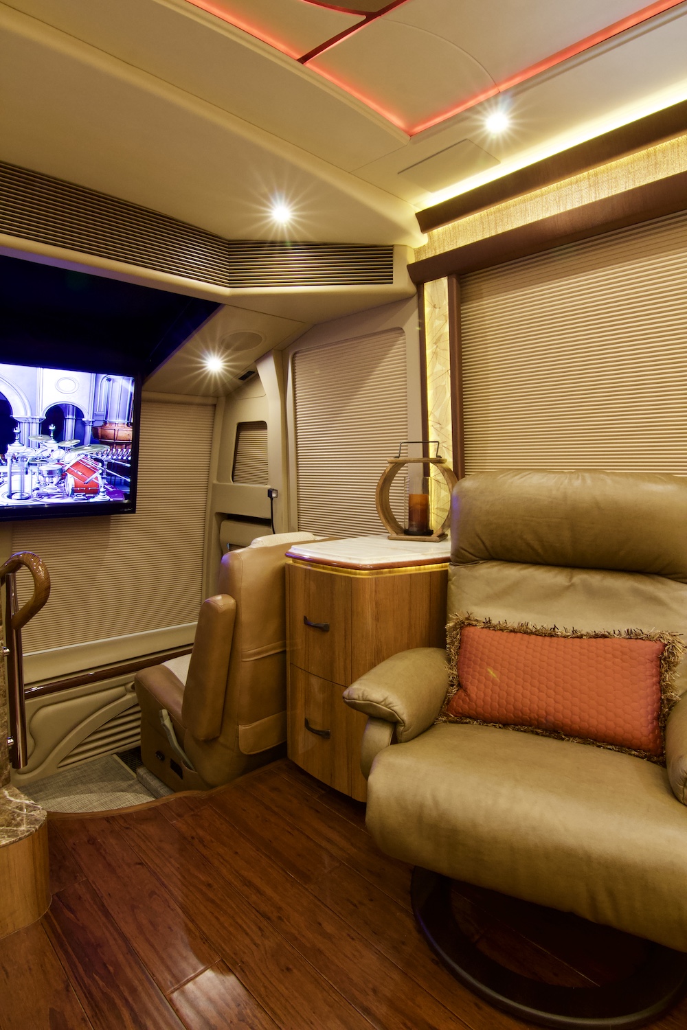 2017 Prevost Marathon H3-45 For Sale