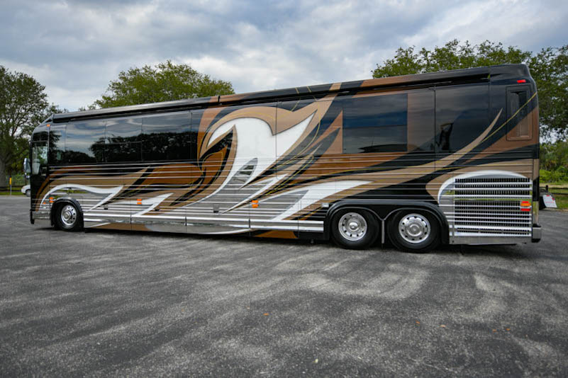 2017 Prevost Marathon XLII For Sale