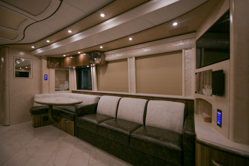 2017 Prevost Marathon XLII For Sale