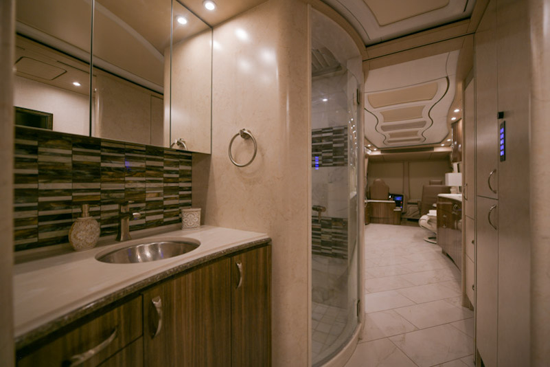 2017 Prevost Marathon XLII For Sale