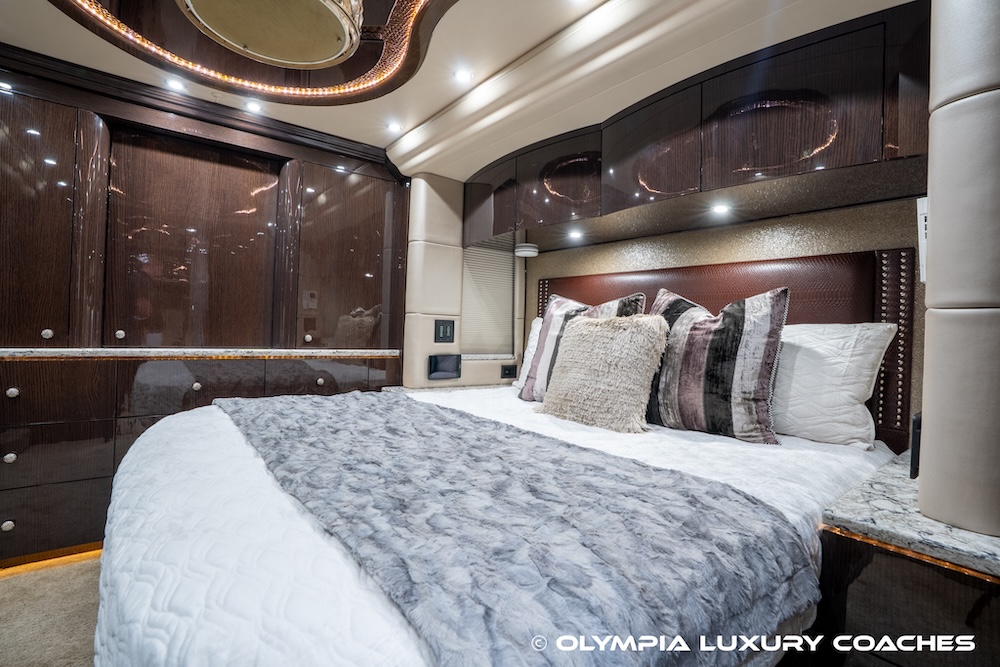 2017 Prevost Millennium H3-45 For Sale