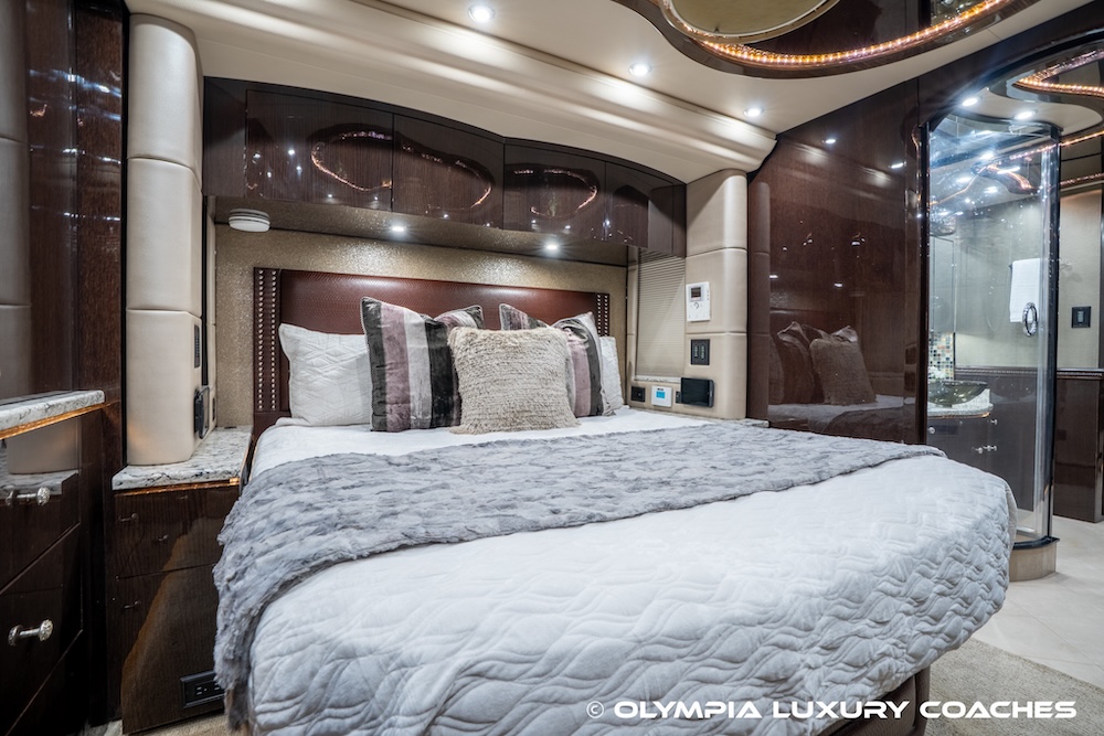 2017 Prevost Millennium H3-45 For Sale