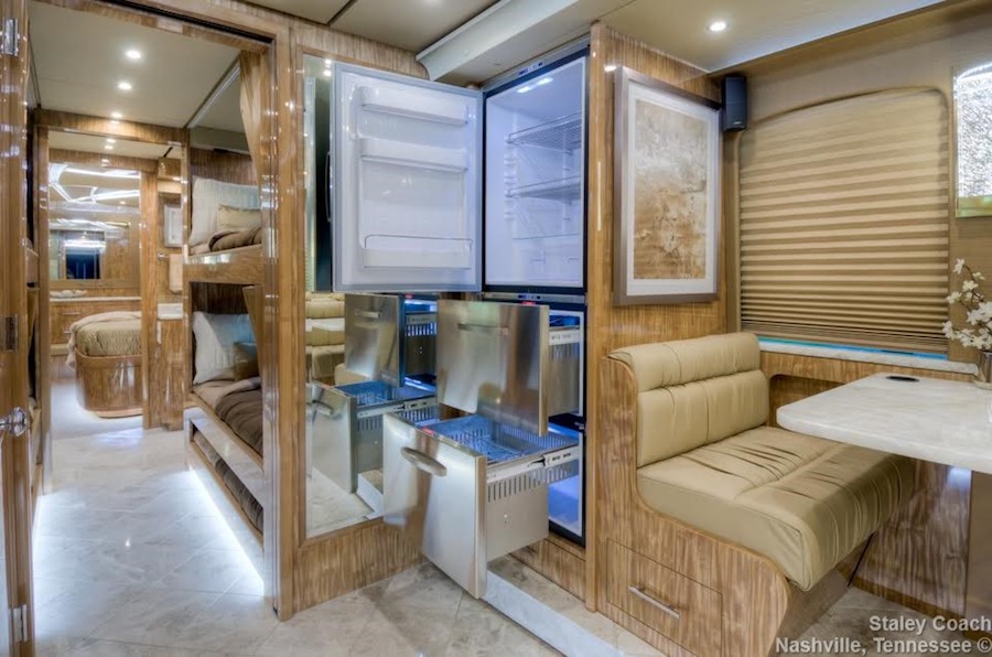 2018 Prevost Florida Coach X3Double Slide # 46199