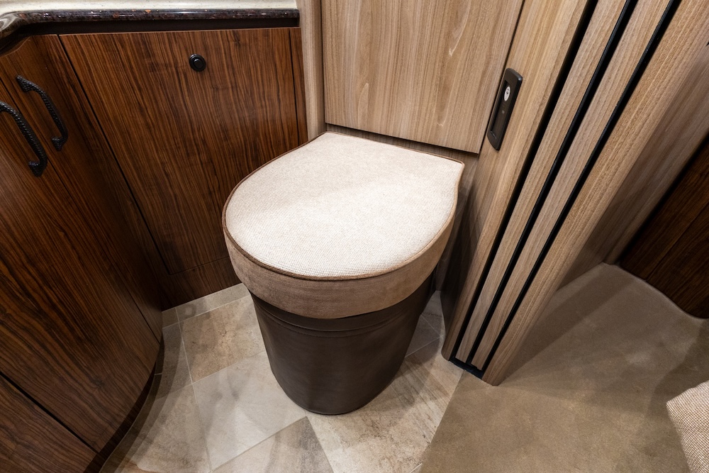 2018 Prevost Marathon H3-45 For Sale