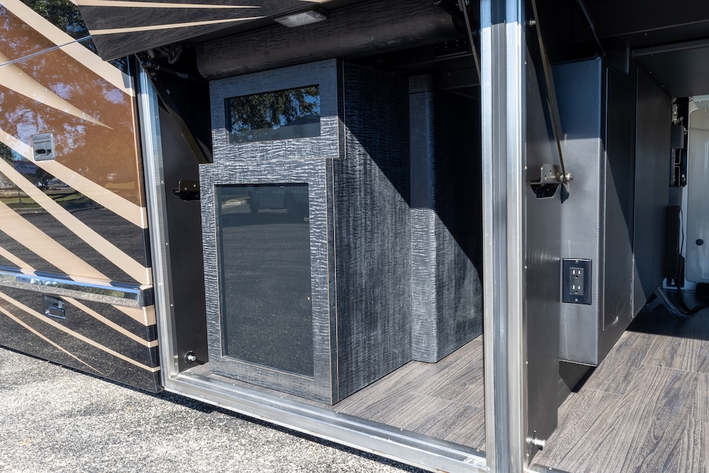 2018 Prevost Marathon H3-45 For Sale