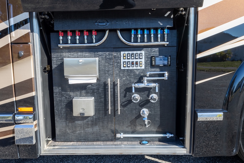 2018 Prevost Marathon H3-45 For Sale