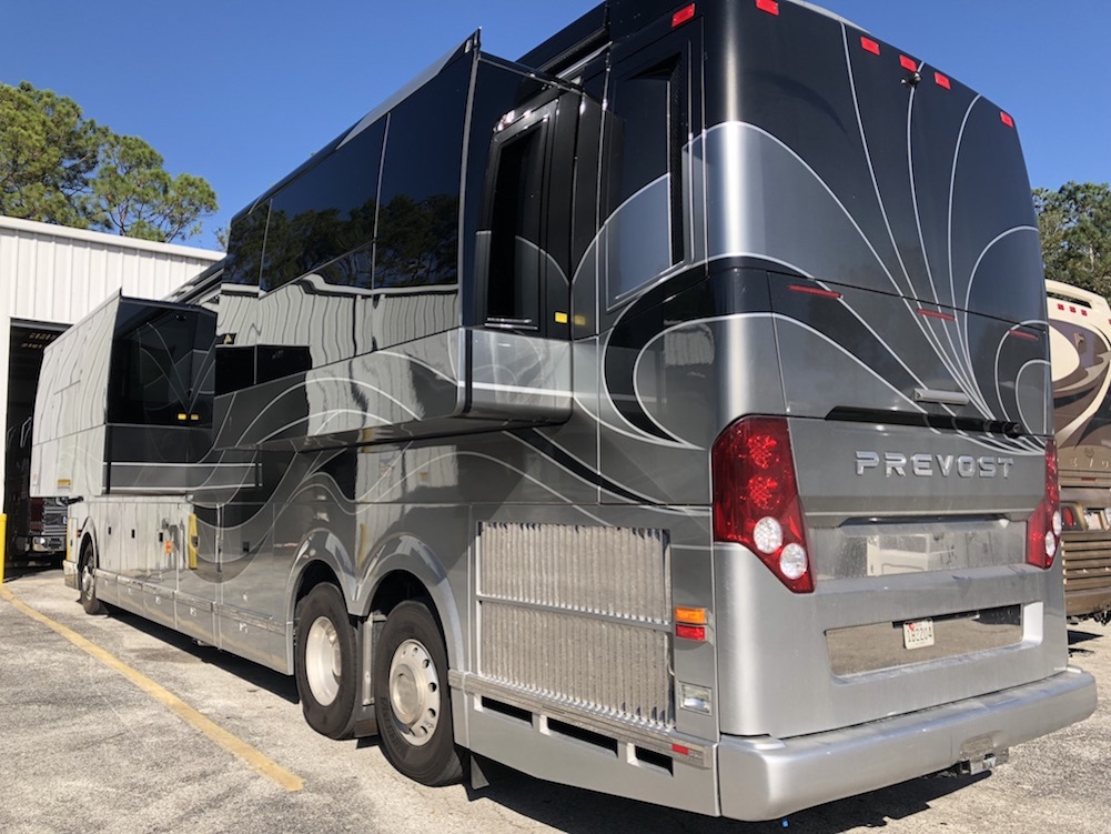 2018 Prevost Parliament H3-45 For Sale
