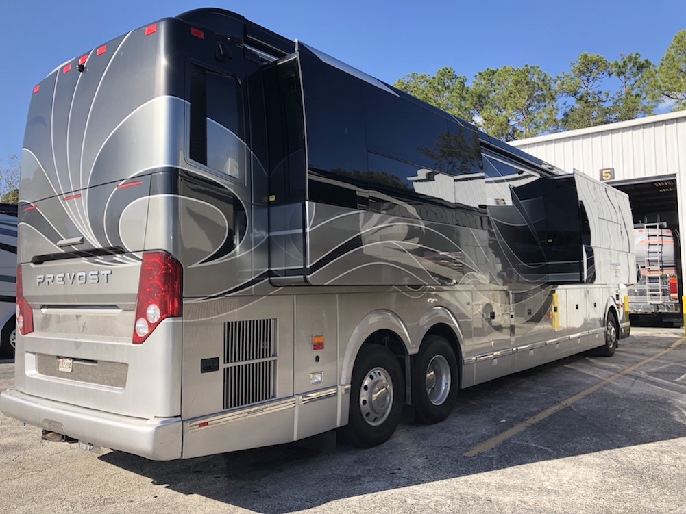 2018 Prevost Parliament H3-45 For Sale