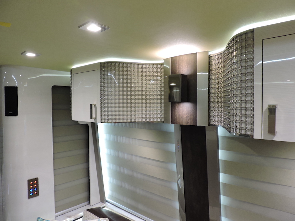 2018 Prevost Parliament H3-45 For Sale