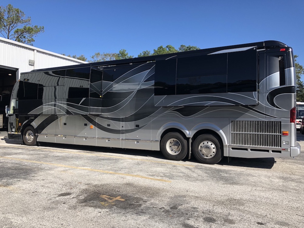 2018 Prevost Parliament H3-45 For Sale