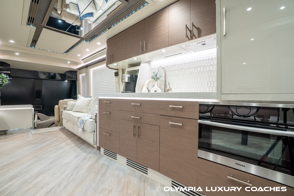 2019 Prevost Olympia H3-45 For Sale