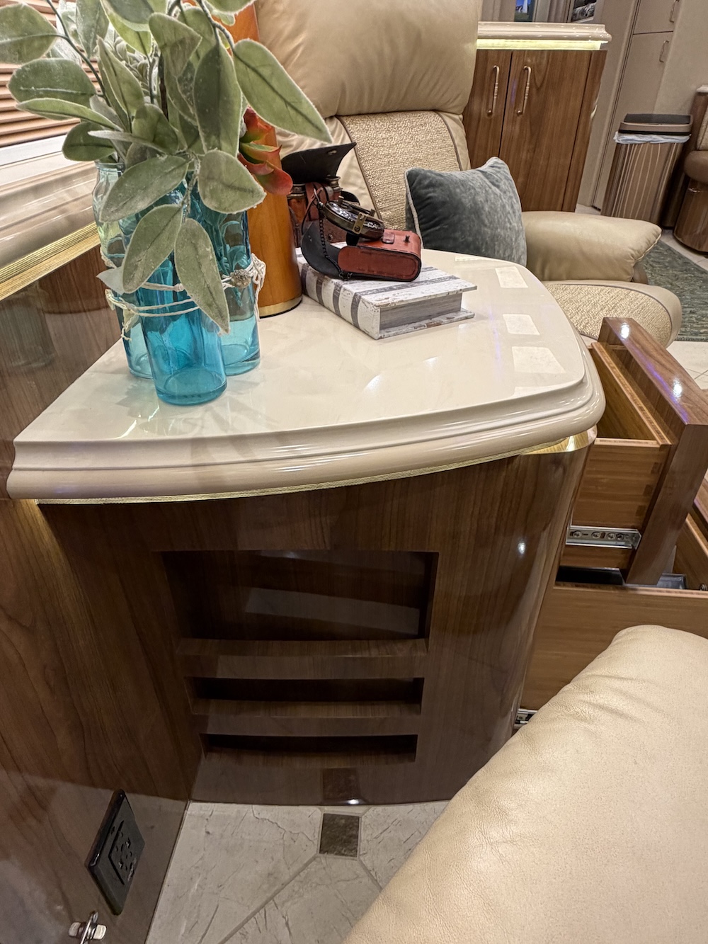 2019 Prevost Marathon H3-45 For Sale
