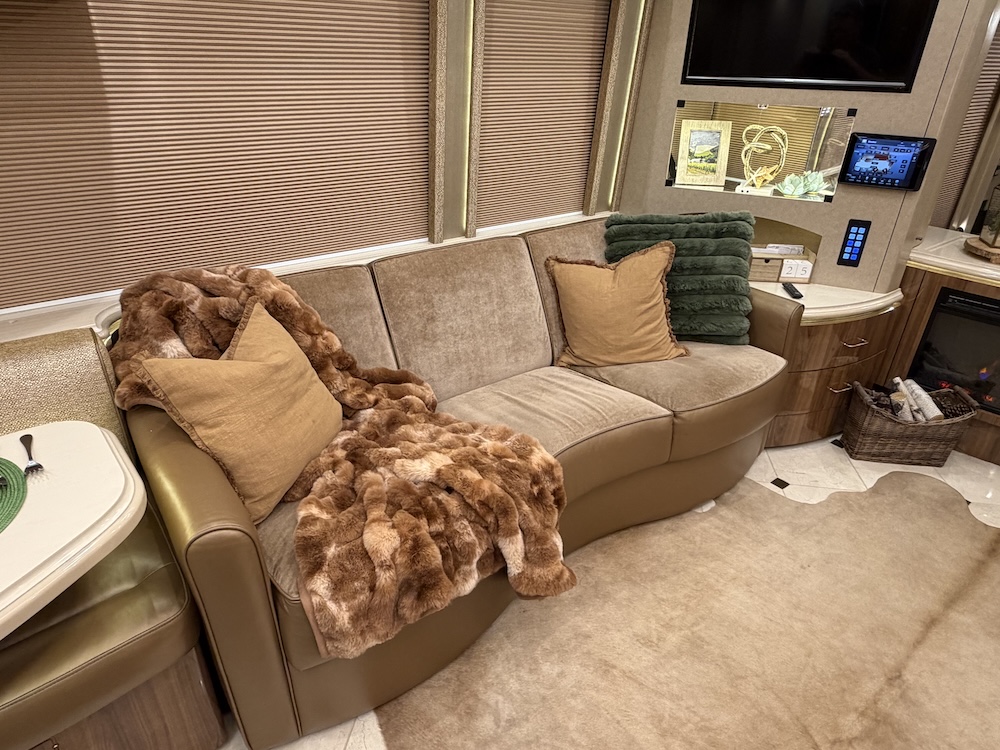 2019 Prevost Marathon H3-45 For Sale