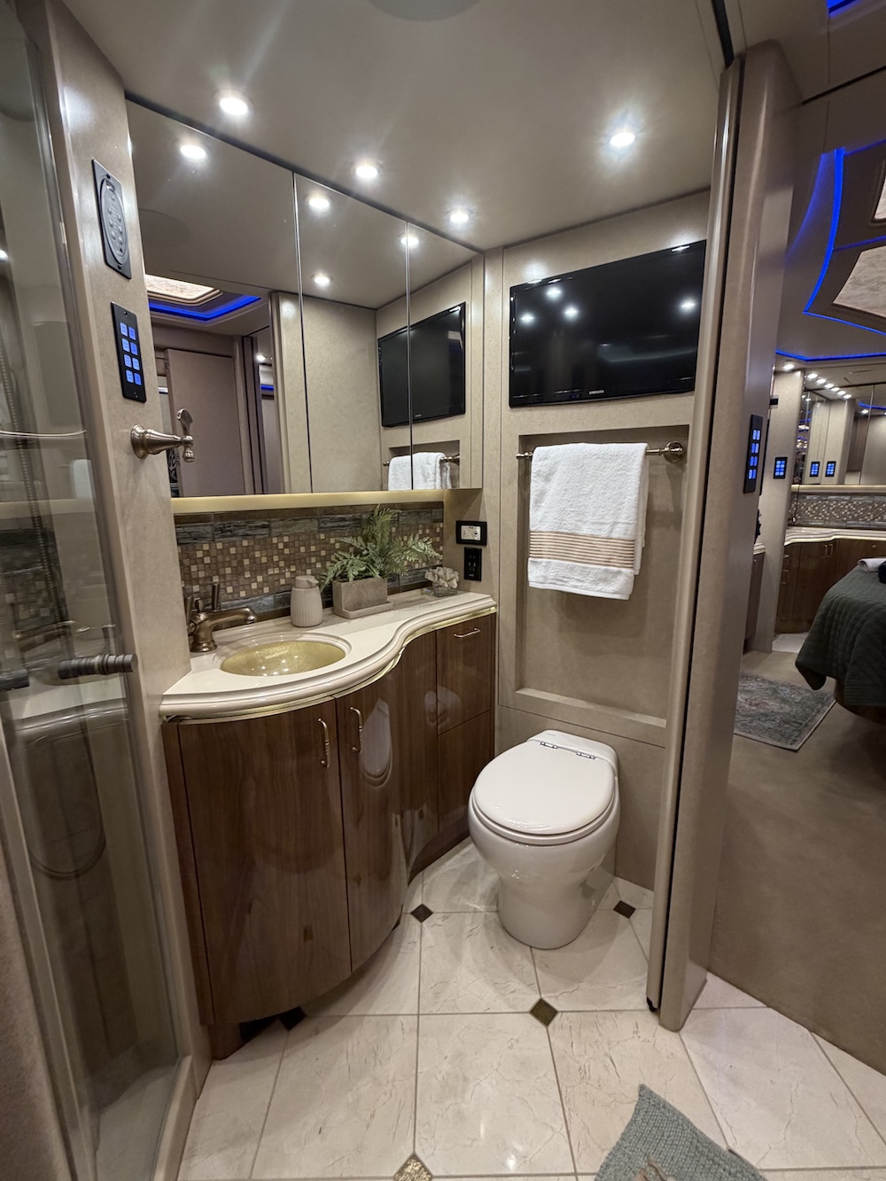 2019 Prevost Marathon H3-45 For Sale