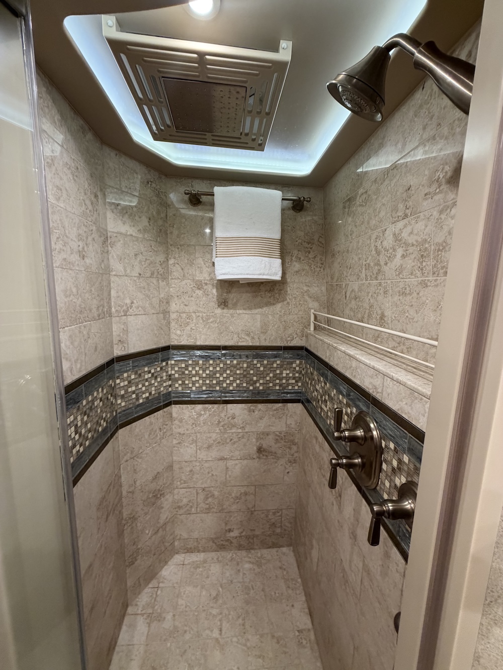 2019 Prevost Marathon H3-45 For Sale