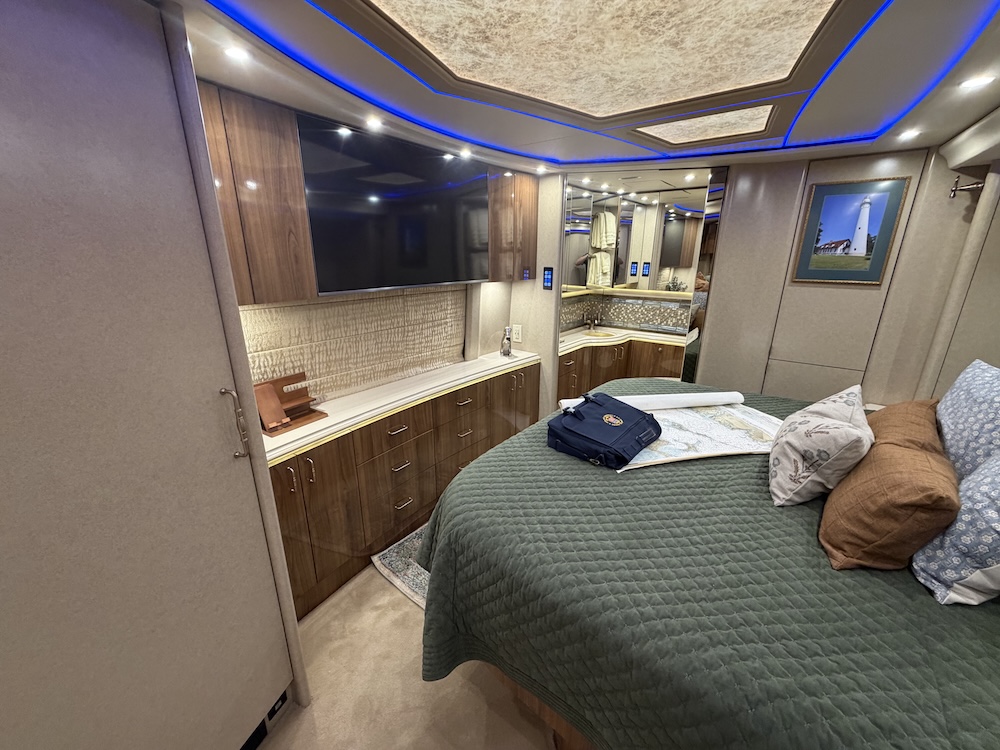 2019 Prevost Marathon H3-45 For Sale