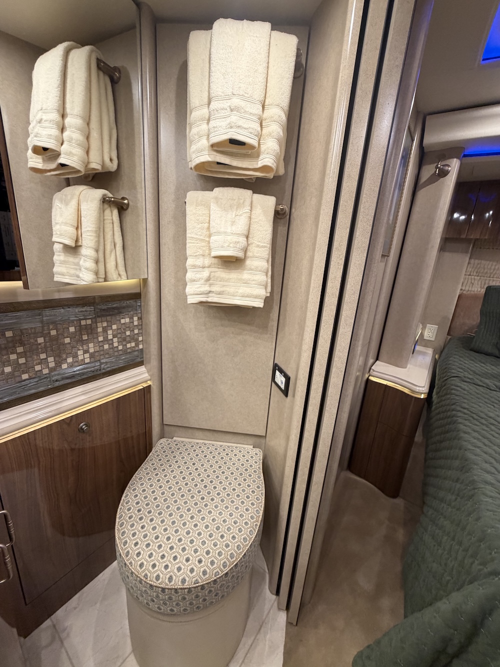 2019 Prevost Marathon H3-45 For Sale