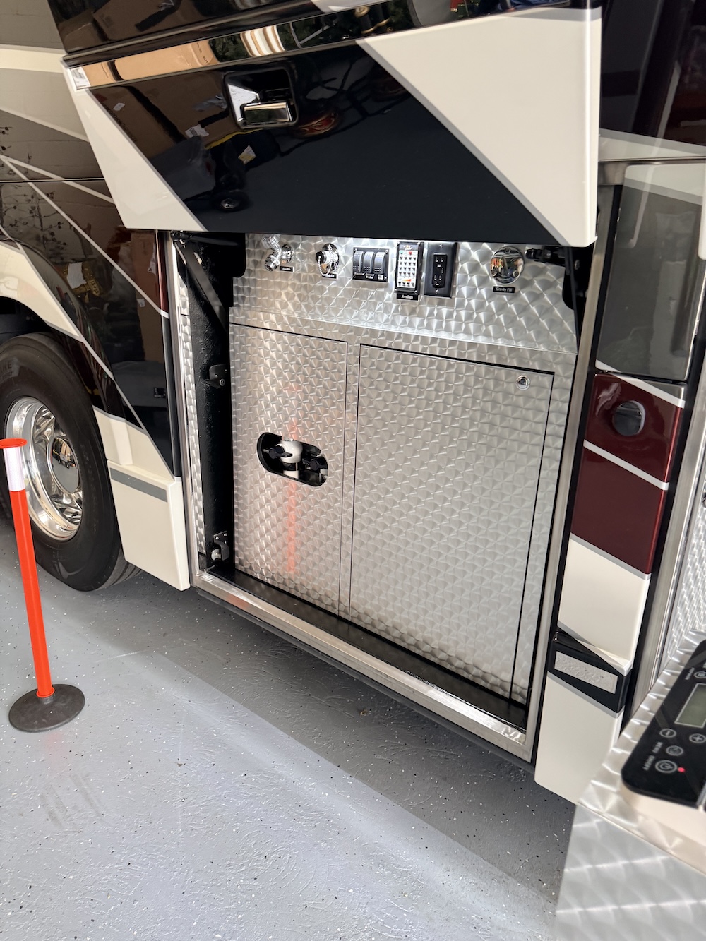 2019 Prevost Millennium H3-45 For Sale