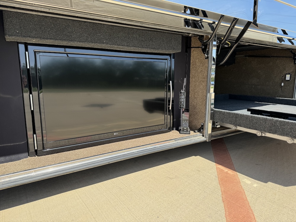 2020 Prevost Marathon Bruce XLII For Sale