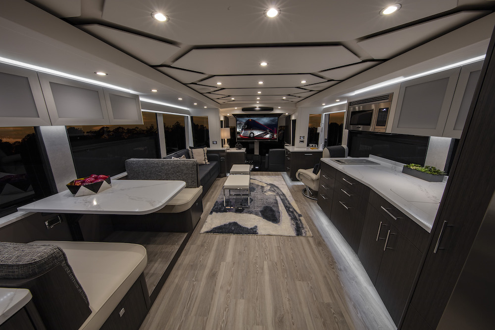 2020 Prevost Featherlite H3-45 For Sale