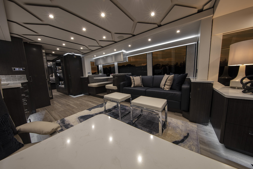 2020 Prevost Featherlite H3-45 For Sale