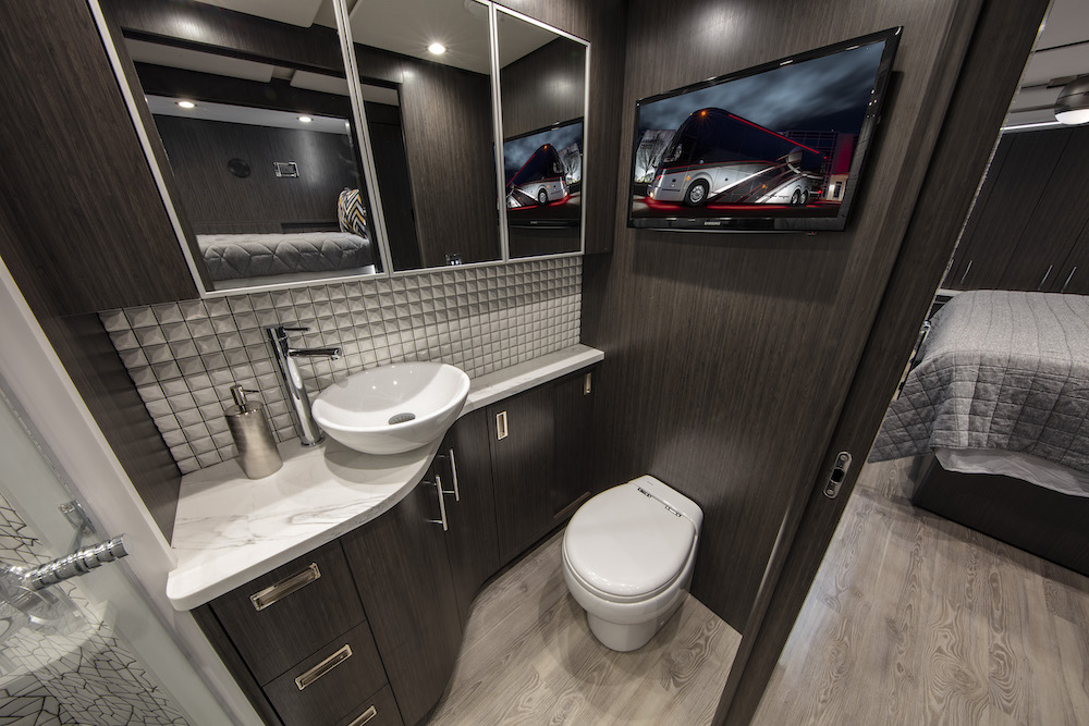 2020 Prevost Featherlite H3-45 For Sale