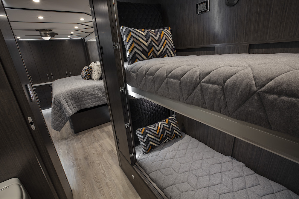 2020 Prevost Featherlite H3-45 For Sale