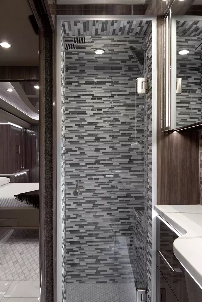 2020 Prevost  H3-45 For Sale